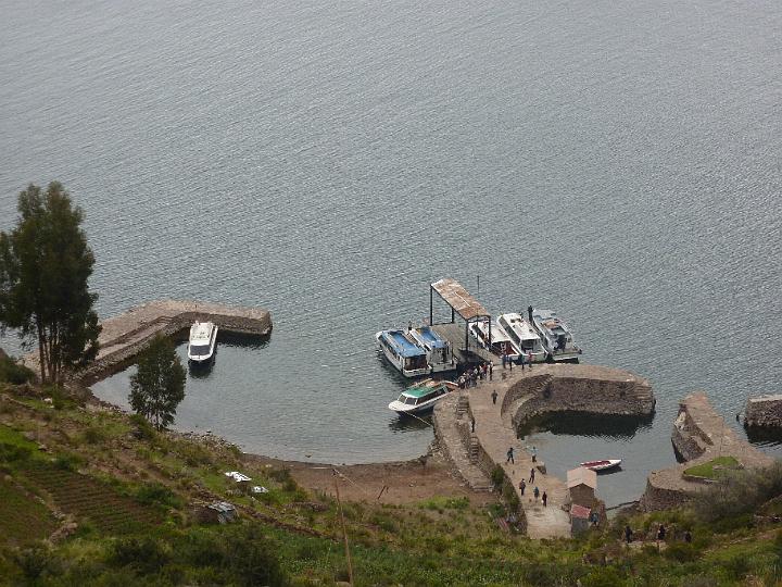 Perou_2010_PAT_276.JPG - Le port de Taquile